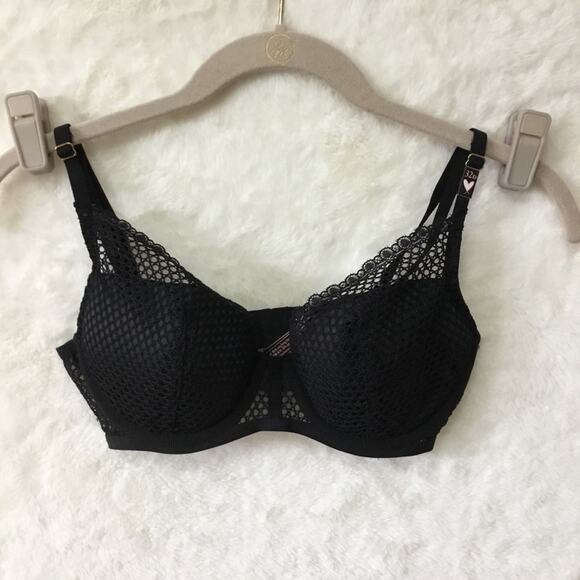 Victoria's Secret Black Fishnet Lace Push-Up Bra - Picture 3 of 11